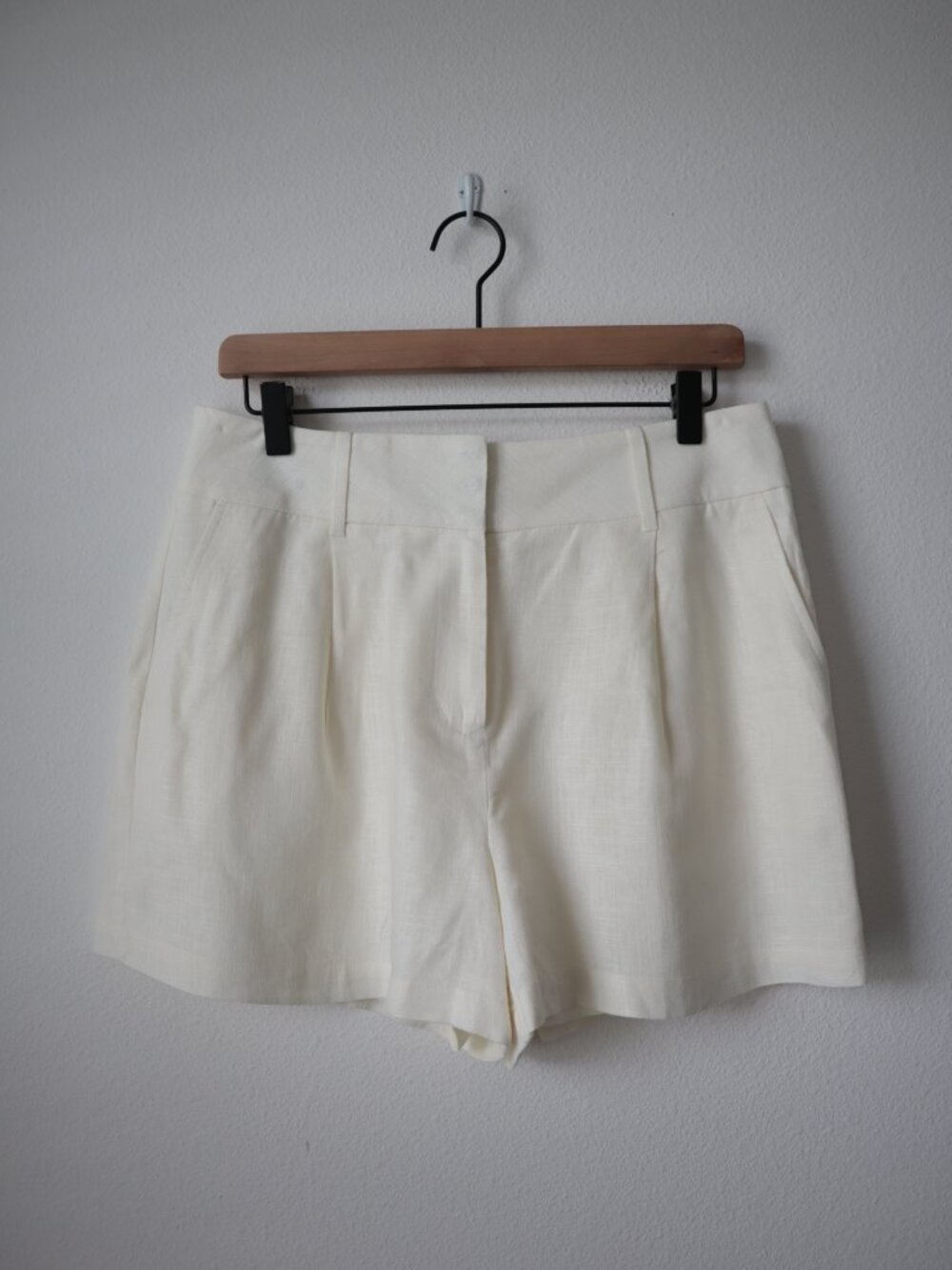 Express Shortie Super High Rise Linen Shorts | 8